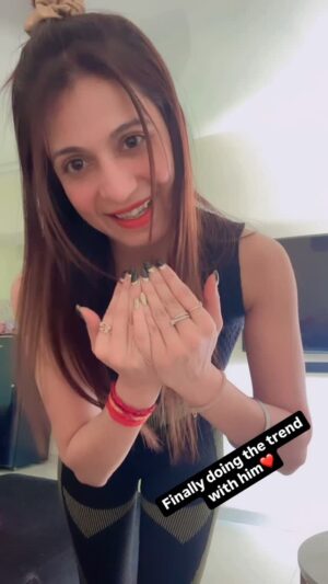 Akanksha Juneja Instagram - February effects 🙈🤨

#trend #fun #comedy #funny #valentines #couplegoals #february #foryou #foryoupage #explore #explorepage #exploremore #trendingnow #trendy #viral #trendingreels #reels #viralreels #actress #akankshajuneja