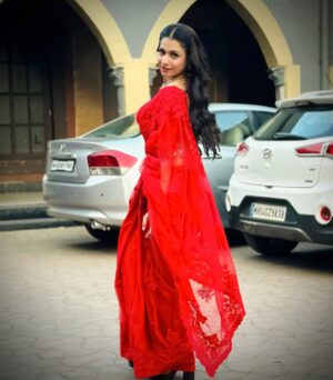 Akanksha Juneja Instagram - Do what your makes your soul shine 🥂🪔

#festival #festivalfashion #festivewear #look #lookoftheday #ootd #ootdfashion #outfit #outfitoftheday #foryou #foryoupage #explore #explorepage #exploremore #trending #trend #trendy #trendingnow #viral #viralpost #actress #akankshajuneja