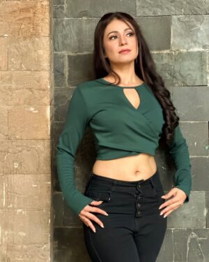 Akanksha Juneja Instagram - Start each day with a positive thought and a grateful heart 💖🧚‍♀️

#photooftheday #photography #ootd #ootdfashion #outfit #outfitoftheday #look #lookoftheday #foryou #foryoupage #explore #explorepage #exploremore #trending #trend #trendy #trendingnow #fashion #style #fitness #actress #akankshajuneja