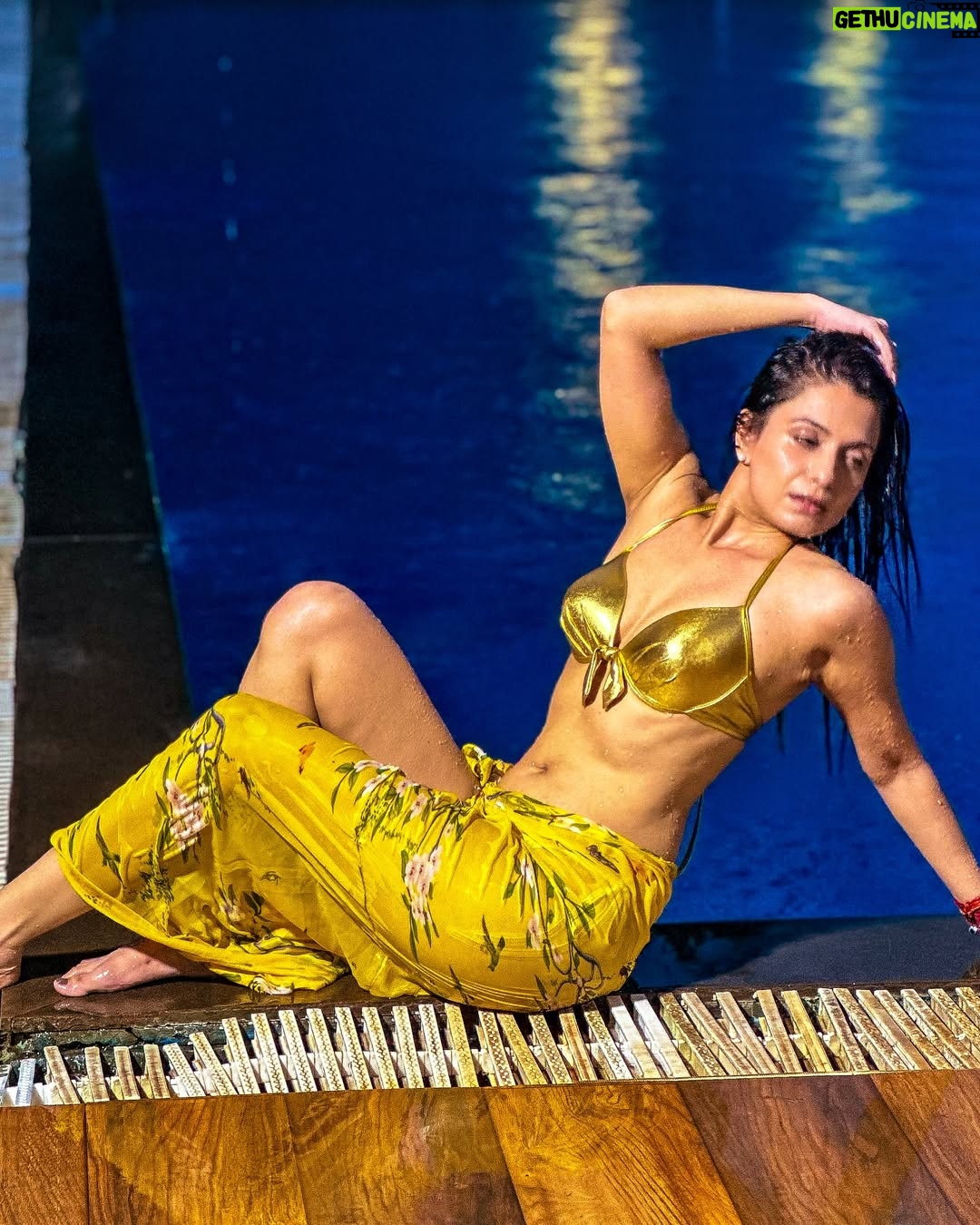 Akanksha Juneja - 5.2K Likes - Only if you seduce my mind and touch my soul 🧚‍♀️

#photooftheday #photoshoot #photography #poolside #outfit #outfitoftheday #ootd #ootdfashion #look #foryou #foryoupage #explore #explorepage #trending #trendy #trend #iconic #fashion #viral #viralpost #luxurylifestyle #lifestyle #actress #akankshajuneja