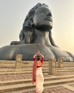 Akanksha Juneja Instagram - He is the reason I believe in MIRACLES
He is the reason I believe in DESTINY 
He is my all and he is my EVERYTHING ❤️💯

#devotional #shiva #shivbhakt #omnamahshivaya #mahakal #adiyogi #feelings #positivity #harharmahadev #strength #travelphotography #travelgram #photooftheday #ootd #ootdfashion #saree #look #foryou #foryoupage #explore #explorepage #exploremore #trend #trendy #trendingnow #trending #viral #viralpost #actress #akankshajuneja