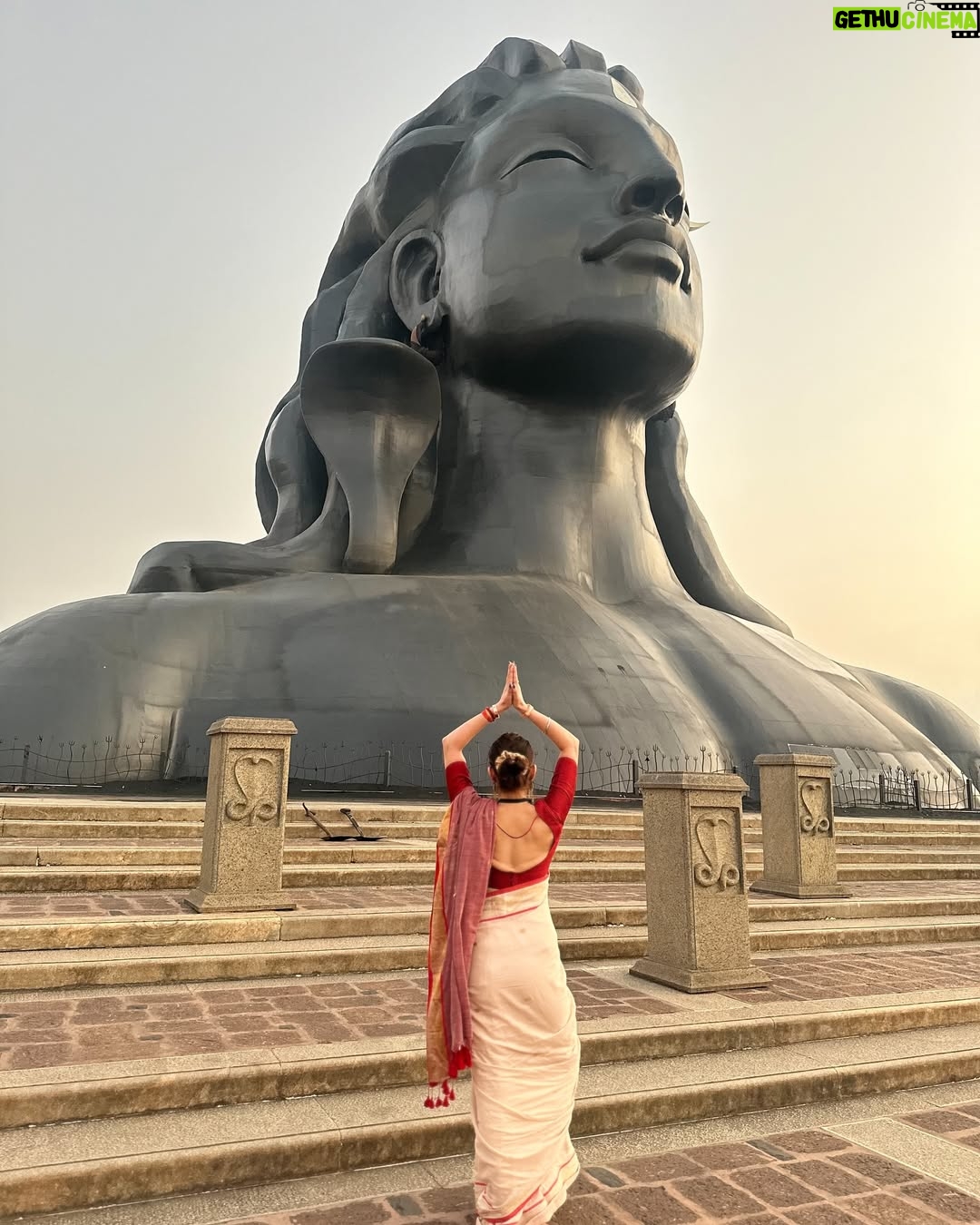Akanksha Juneja - 8.2K Likes - He is the reason I believe in MIRACLES
He is the reason I believe in DESTINY 
He is my all and he is my EVERYTHING ❤️💯

#devotional #shiva #shivbhakt #omnamahshivaya #mahakal #adiyogi #feelings #positivity #harharmahadev #strength #travelphotography #travelgram #photooftheday #ootd #ootdfashion #saree #look #foryou #foryoupage #explore #explorepage #exploremore #trend #trendy #trendingnow #trending #viral #viralpost #actress #akankshajuneja