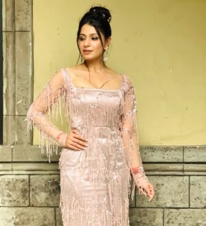 Akanksha Juneja Instagram - Elegance is a self created art of work 🤩💝🥂

#ootd #ootdfashion #look #fashion #foryou #foryoupage #explore #explorepage #exploremore #trending #trend #trendy #trendingnow #viral #viralpost #actress #akankshajuneja