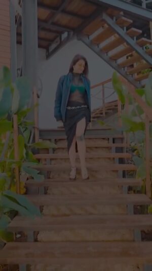 Akanksha Juneja Instagram - Stop wars start raves 🤩💃

#techno #vacation #vacay #roadtrip #fun #foryou #foryoupage #explore #explorepage #exploremore #trending #trendingreels #trend #trendy #trendingnow #collaboration #viral #viralvideos #viralreels #actress #akankshajuneja