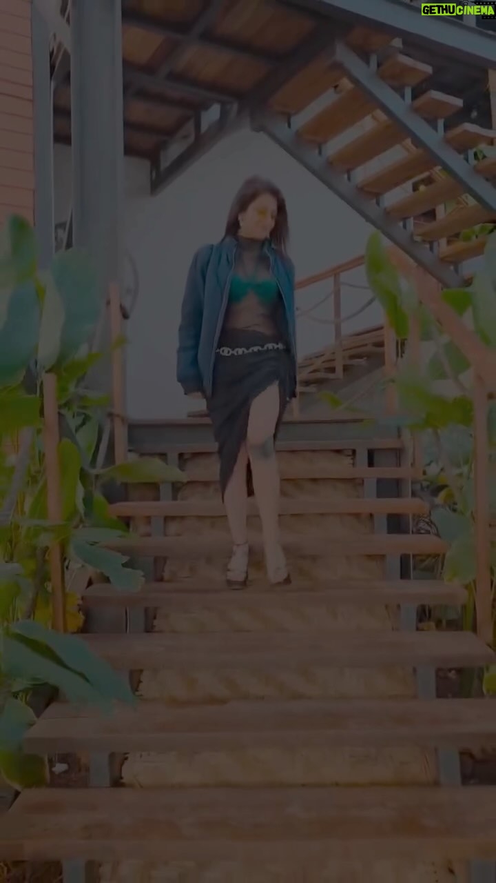 Akanksha Juneja - 7.6K Likes - Stop wars start raves 🤩💃

#techno #vacation #vacay #roadtrip #fun #foryou #foryoupage #explore #explorepage #exploremore #trending #trendingreels #trend #trendy #trendingnow #collaboration #viral #viralvideos #viralreels #actress #akankshajuneja