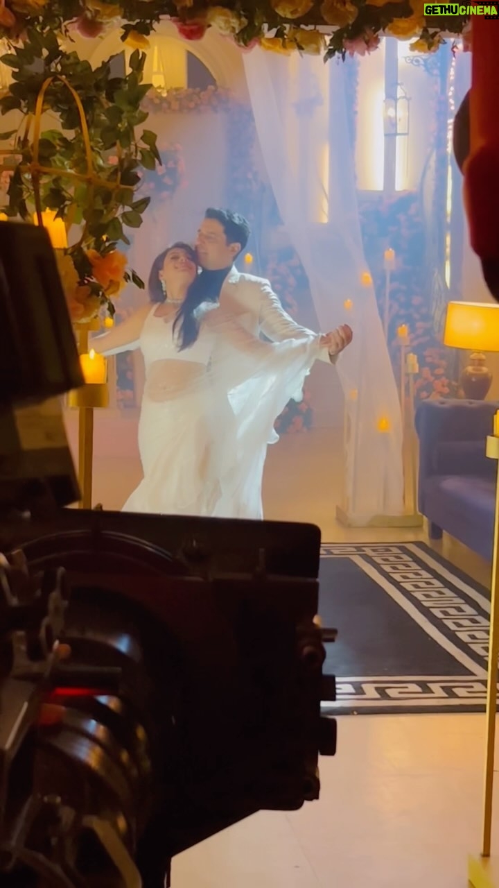 Akanksha Juneja - 11.1K Likes - Celebrating Your favourite and loved  #niran 
Thank you all 🙏

#moments #kundalibhagya #foryou #foryoupage #explore #explorepage #exploremore #trendingreels #trending #trend #trendy #trendingnow #reels #reelsinstagram #love #viral #viralvideos #viralreels #actress #akankshajuneja #shaktianand