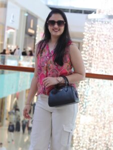 Singer Akhila Pajimannu HD Photos and Wallpapers January 2026