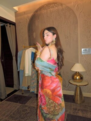 Akshita Instagram - In @rishiandvibhuti
Jewellery @opasa.jewellery