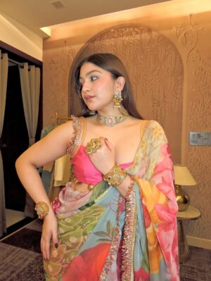 Akshita Instagram - In @rishiandvibhuti
Jewellery @opasa.jewellery