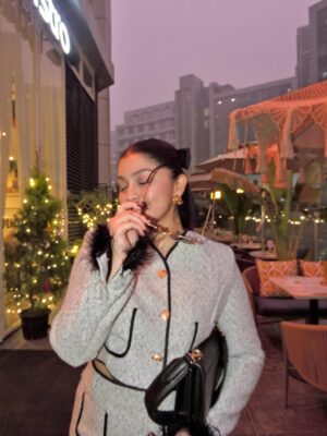 Akshita Instagram - There's nothing like Christmas lunches that turn into drinks night, my fave! ❄️☃️ At @speziabistro 🥨
Wearing @femi9.by.as