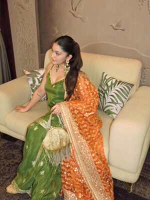 Akshita Instagram - Wearing @goldysnestt 🧡