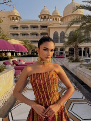 Alaviaa Jaaferi Instagram - wearing @reetiarneja @sachdeva.ritika 🤍

hmu @pankaj.hair07 @makeupbydeep__