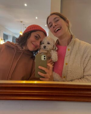 Alba Rico Instagram - Buscando fotos para felicitarte me he dado cuenta de cuántas aventuras hemos vivido entre Baires y Madrid. Te quiero con locura @clarialonso