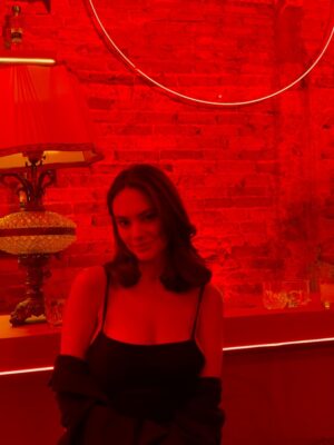 Ale Müller Instagram - Una noche de tequila y misterio… sigan a @centinela.tequila y no se pierdan de más experiencias como esta❤️