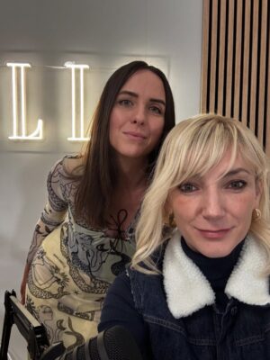 Alexandra Borbély Instagram - THISISUS
2026 első témájához:
Andzsi: Legyen a mesterseges intelligencia hatasa.  hetkoznapjainkra, erzeseinkre, munkainkra, szokasainkra, gondolkodjunk abban is, hogy mi a reakcionk ra 
Szandra: Nem tudom, hogy bennem van-e elég szó erről

……….majd meglátjátok🤓🤘🏻
köv.epi. már januárban

@ellehungary 
@eke_angela 
#thisisus #podcast