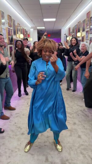 Alfre Woodard Instagram - Mother is here! @realalfrewoodard