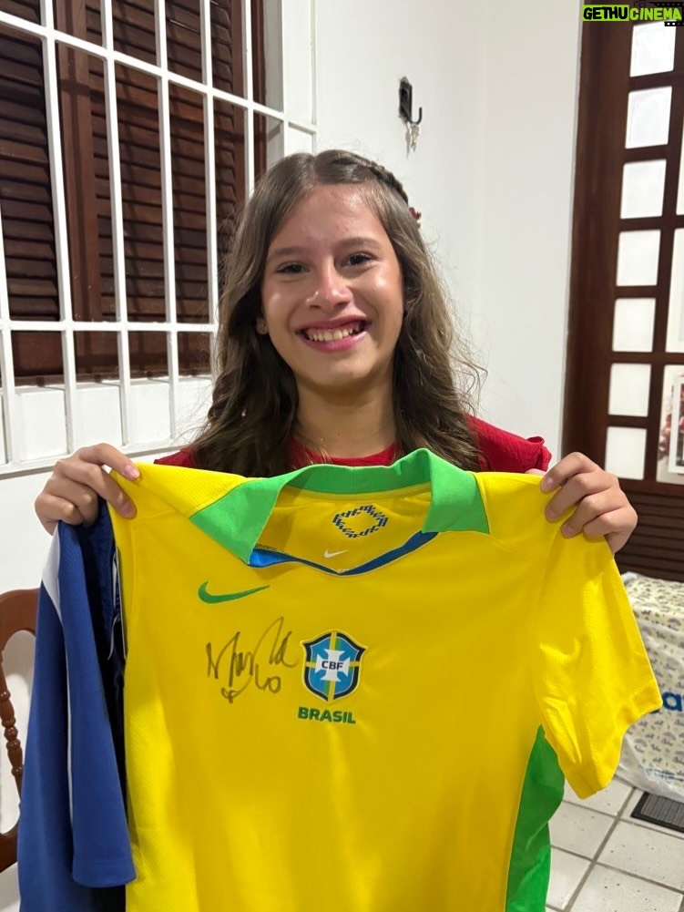Alice Carvalho - 43.5K Likes - de ferias eu e michael agora só depois