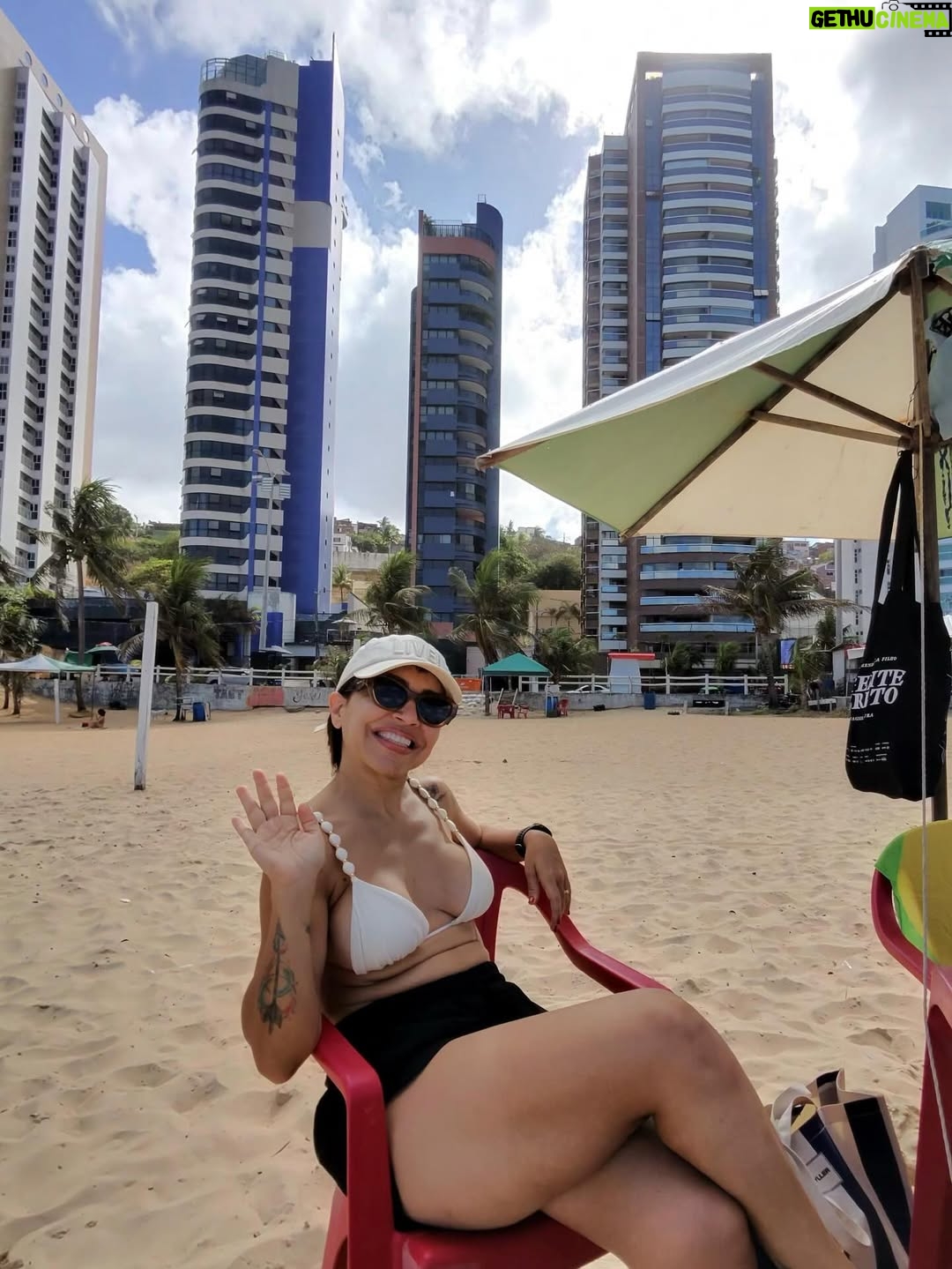 Alice Carvalho - 43.5K Likes - de ferias eu e michael agora só depois