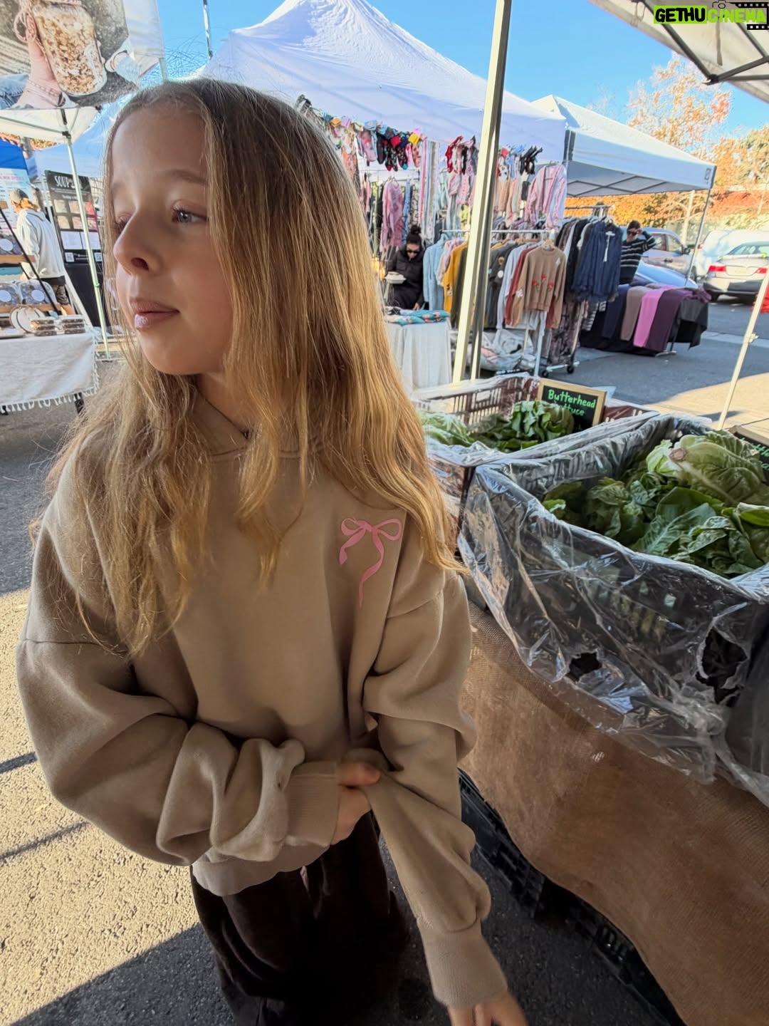 Alisan Porter - 356 Likes - It’s really important to me to do things with each kid alone. It’s a reset. It’s bonding time. It’s important when the wheel never stops turning. Slowing down with my girl before the kid is officially gone and the pre teen takes over. I fear we are standing on the edge. 

#motherhood #farmersmarket