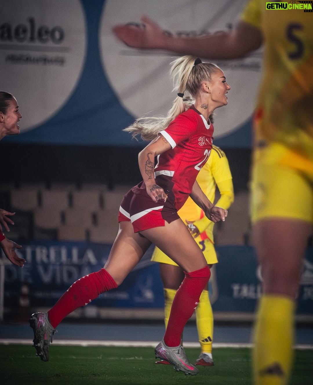 Alisha Lehmann - 312.5K Likes - 🇨🇭❤️