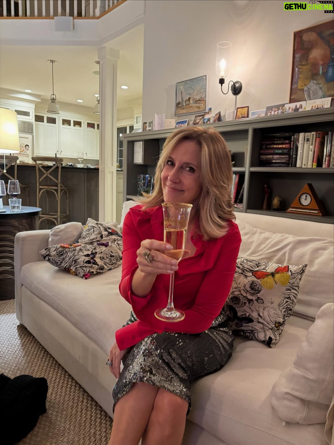 Alisyn Camerota - 2.3K Likes - Happy New Year, Everyone.  2026 #LFG!!