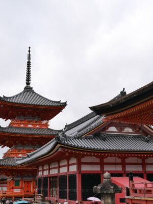 Altaír Jarabo Instagram - Kyoto Vol. I 
Lo que no sabían es que este viaje es mi verdadera 🌙 de 🍯con @fglecercle . Japón estaba cerrado durante el 🦠 y después decidimos hacer otros viajes pero esta es la aventura original.