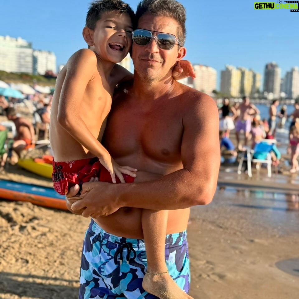 Amalia Granata - 11.7K Likes - Hermosas vacaciones en familia ❤️