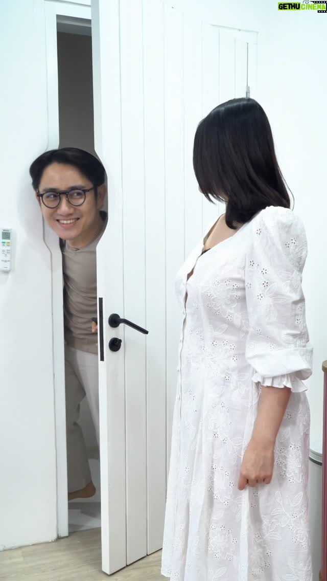 Amanda Manopo - 111.4K Likes - Ngeselin banget emang nih suamik!!! Awas aja kalau dia gak checkout susu @cuerpoid soalnya ada program naik berat badan khusus untuk bumil kayak aku, mumpung masih ada garansi uang kembali kalau berat badan gak naik juga. Udah siap tidur diluar?!