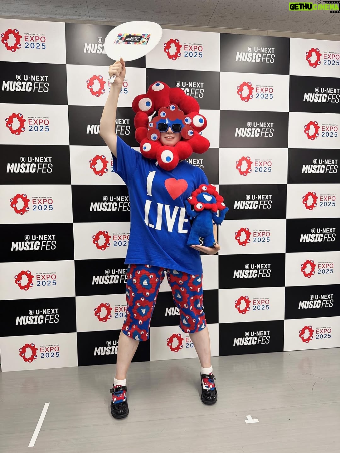 Amane Shindo - 10.5K Likes - 2025年 大阪・関西万博❤️💙
U-NEXT MUSIC FES
LoveLive! Series EXPO 2025 STAGE 
ありがとうございました✨

蓮ノ空女学院スクールアイドルクラブの泉ちゃんとして初のステージでした🪷
ステージに立つ直前に聞こえた「蓮ノ空」と皆さんの呼んでくださる声に物凄く嬉しさと背中を押してもらいました！！
ありがとうございます！

大好きな万博で憧れの先輩方と同じステージに立たせて頂けて本当に幸せで夢のようです💚
一生の夏の思い出、一緒に過ごしてくれてありがとう🏖

蓮ノ空女学院スクールアイドルクラブ 桂城 泉 役 進藤 あまね🎩

#大阪・関西万博 #EXPO2025 #UNEXT_MUSIC_FES #lovelive #蓮ノ空