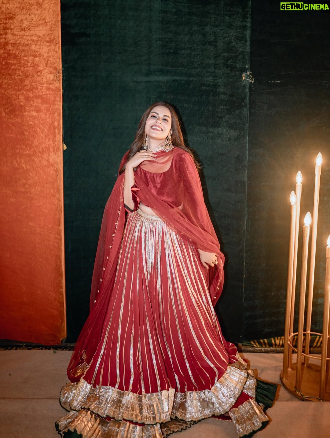 Amar Khan - 22.7K Likes - Winters these days in between Shaadi season and late night meals💖✨⚡️☃️❄️