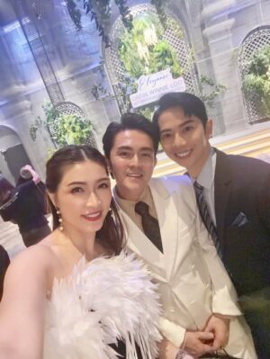 Amber Chia Instagram - Happy 70th Birthday to our Malaysia Hair Legend, Datin @winnieloomh 🌟
I still remember meeting you when I was just 17. You were the one who believed in me and said yes at my very first hair show casting. That moment changed my journey.
I can’t believe we have known each other for 26 years now. Through all these years, you’ve always been so humble, kind, and radiant, with that beautiful smile we all love.
So happy to be catching up with so many old friends on this special night ❤️
Thank you for being part of my journey. You are truly an inspiration — still stunning, still gorgeous, aging so gracefully ✨
We love you, Datin Winnie ❤️
Happy Birthday🎂