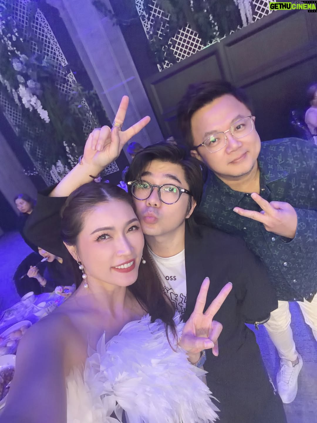Amber Chia - 1.7K Likes - Happy 70th Birthday to our Malaysia Hair Legend, Datin @winnieloomh 🌟

I still remember meeting you when I was just 17. You were the one who believed in me and said yes at my very first hair show casting. That moment changed my journey.

I can’t believe we have known each other for 26 years now. Through all these years, you’ve always been so humble, kind, and radiant, with that beautiful smile we all love.

So happy to be catching up with so many old friends on this special night ❤️
Thank you for being part of my journey. You are truly an inspiration — still stunning, still gorgeous, aging so gracefully ✨

We love you, Datin Winnie ❤️
Happy Birthday🎂