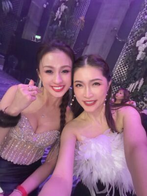 Amber Chia Instagram - Happy 70th Birthday to our Malaysia Hair Legend, Datin @winnieloomh 🌟
I still remember meeting you when I was just 17. You were the one who believed in me and said yes at my very first hair show casting. That moment changed my journey.
I can’t believe we have known each other for 26 years now. Through all these years, you’ve always been so humble, kind, and radiant, with that beautiful smile we all love.
So happy to be catching up with so many old friends on this special night ❤️
Thank you for being part of my journey. You are truly an inspiration — still stunning, still gorgeous, aging so gracefully ✨
We love you, Datin Winnie ❤️
Happy Birthday🎂