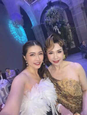 Amber Chia Instagram - Happy 70th Birthday to our Malaysia Hair Legend, Datin @winnieloomh 🌟
I still remember meeting you when I was just 17. You were the one who believed in me and said yes at my very first hair show casting. That moment changed my journey.
I can’t believe we have known each other for 26 years now. Through all these years, you’ve always been so humble, kind, and radiant, with that beautiful smile we all love.
So happy to be catching up with so many old friends on this special night ❤️
Thank you for being part of my journey. You are truly an inspiration — still stunning, still gorgeous, aging so gracefully ✨
We love you, Datin Winnie ❤️
Happy Birthday🎂