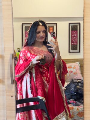 Ambika Vani Instagram - During the look test of Prayagraj ki love story. Watch it now on Hungama ott.
#prayagrajkilovestory #prayagraj #looktest #shoot