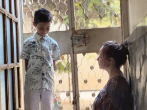 Amira Hilda Douaouda Instagram - 🎬 SKALI
Court metrage
Realisateur : @osamaraifilms
DOP: @salah_haffar8
Assistant real: @kahina_touat
Assistant Cam/ Electro: @brahim_mania
Sound: @sly_bouhafs
Regie: Said Mahammedi
Acteurs : @slimanebenouari
@nadjib_boussoualim
@riadhnabet
Merci à cette ville qui m'a vue grandir et à cette équipe passionnée avec qui j'ai eu la chance de collaborer...
Amour ❤️
#cinéma
#reprise
#retourauxsources
#setif
#algérie