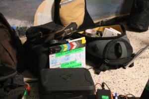 Amira Hilda Douaouda Instagram - 🎬 SKALI
Court metrage
Realisateur : @osamaraifilms
DOP: @salah_haffar8
Assistant real: @kahina_touat
Assistant Cam/ Electro: @brahim_mania
Sound: @sly_bouhafs
Regie: Said Mahammedi
Acteurs : @slimanebenouari
@nadjib_boussoualim
@riadhnabet
Merci à cette ville qui m'a vue grandir et à cette équipe passionnée avec qui j'ai eu la chance de collaborer...
Amour ❤️
#cinéma
#reprise
#retourauxsources
#setif
#algérie
