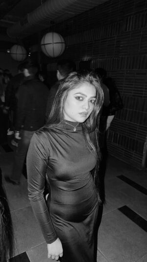 Amisha Instagram - Ab chlo jaldi tum 👠😏 @__amisha17