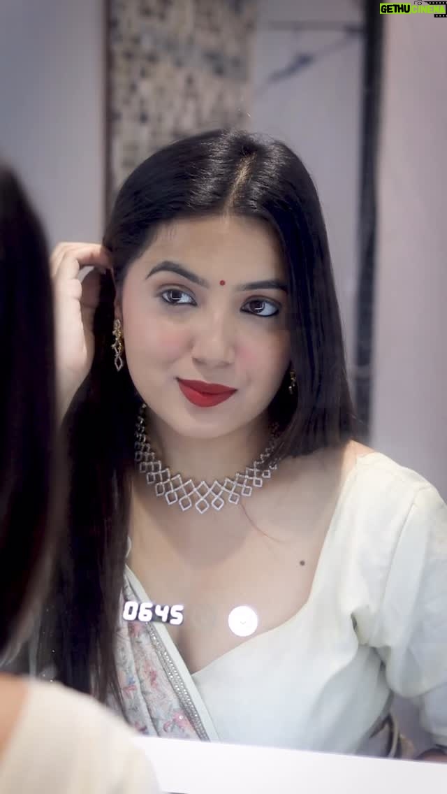 Amisha Sharma - 110.2K Likes - 💕