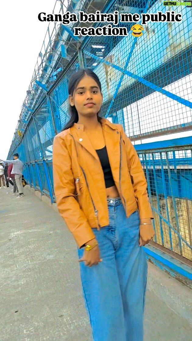 Amita Devi - 194 Likes - Piche dekho 😂🤣
.
.
.
.
#viral #trending #dance #explore #reel #amitadevi