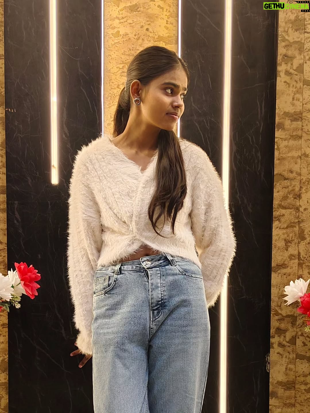 Amita Devi - 171 Likes - Shararat..❤️👀
.
.
.
.
.
#viral #trending #new #post