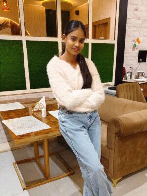 Amita Devi Instagram - Shararat..❤️👀
.
.
.
.
.
#viral #trending #new #post