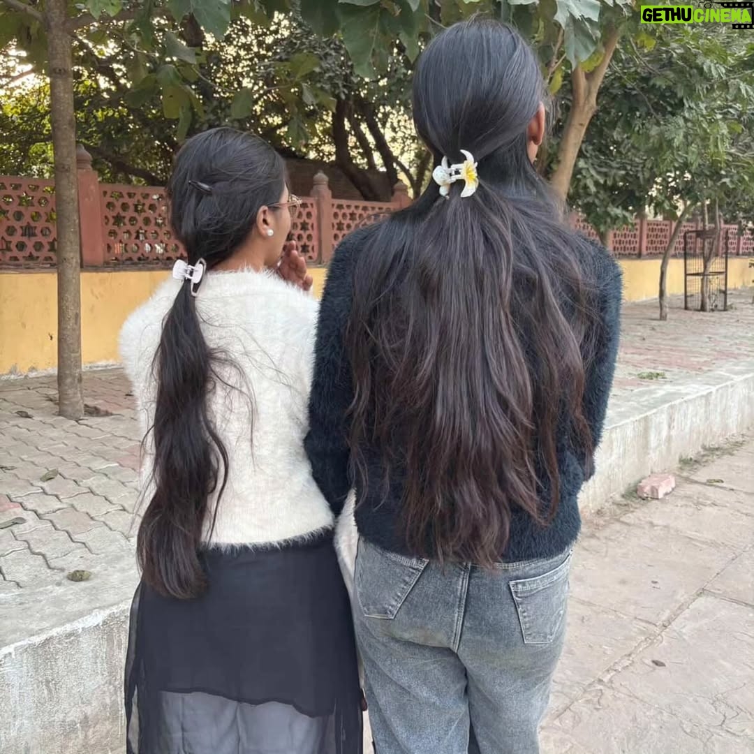 Amita Devi - 274 Likes - Tu agr meri.......❤️
.
.
.
.
.
#viral #trending #new#post #amufam #instafam #explore #post