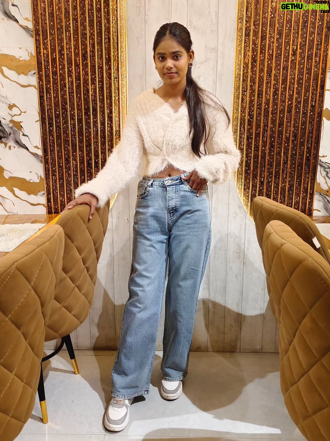 Amita Devi - 171 Likes - Shararat..❤️👀
.
.
.
.
.
#viral #trending #new #post