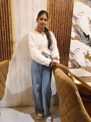 Amita Devi Instagram - Shararat..❤️👀
.
.
.
.
.
#viral #trending #new #post