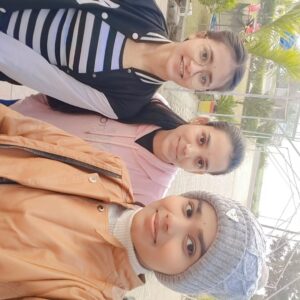 Amita Devi Instagram - Mati with friends,👀✨❤️
.
.
.
.

#viral #trending #song #new#post