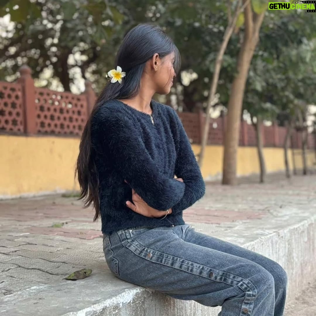 Amita Devi - 274 Likes - Tu agr meri.......❤️
.
.
.
.
.
#viral #trending #new#post #amufam #instafam #explore #post