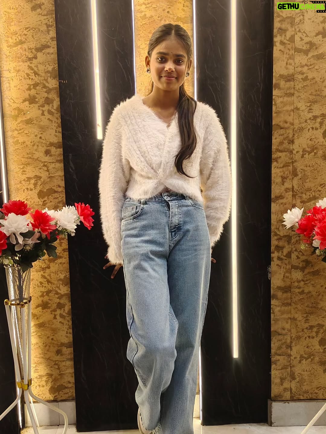 Amita Devi - 171 Likes - Shararat..❤️👀
.
.
.
.
.
#viral #trending #new #post