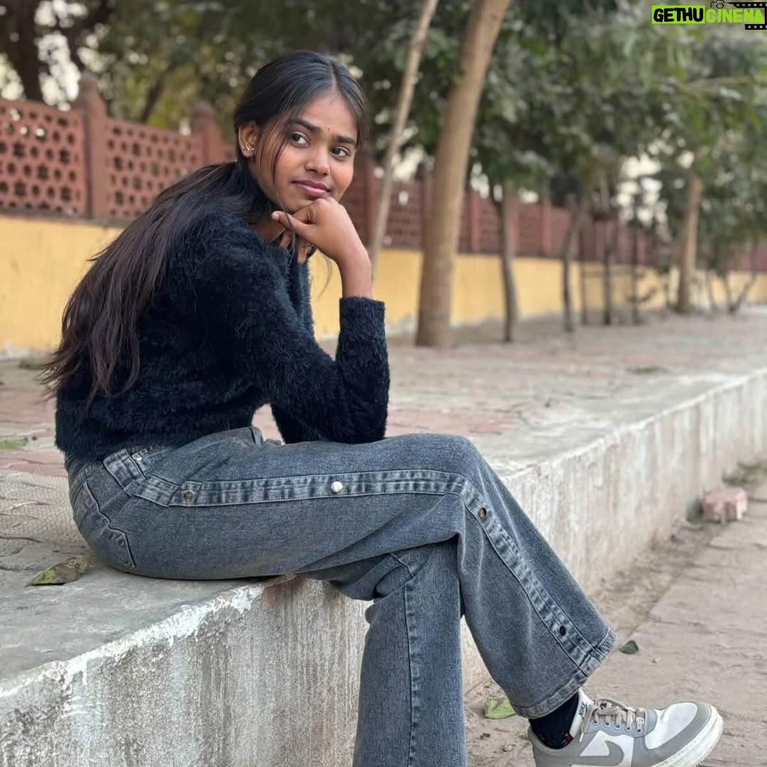 Amita Devi - 274 Likes - Tu agr meri.......❤️
.
.
.
.
.
#viral #trending #new#post #amufam #instafam #explore #post