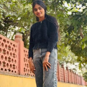 Amita Devi Instagram - Tu agr meri.......❤️
.
.
.
.
.
#viral #trending #new#post #amufam #instafam #explore #post
